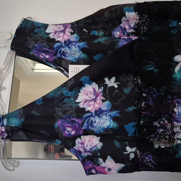 Sleeveless Faux Wrap Dress - Ricki's Size 18 - Picture 2 of 4